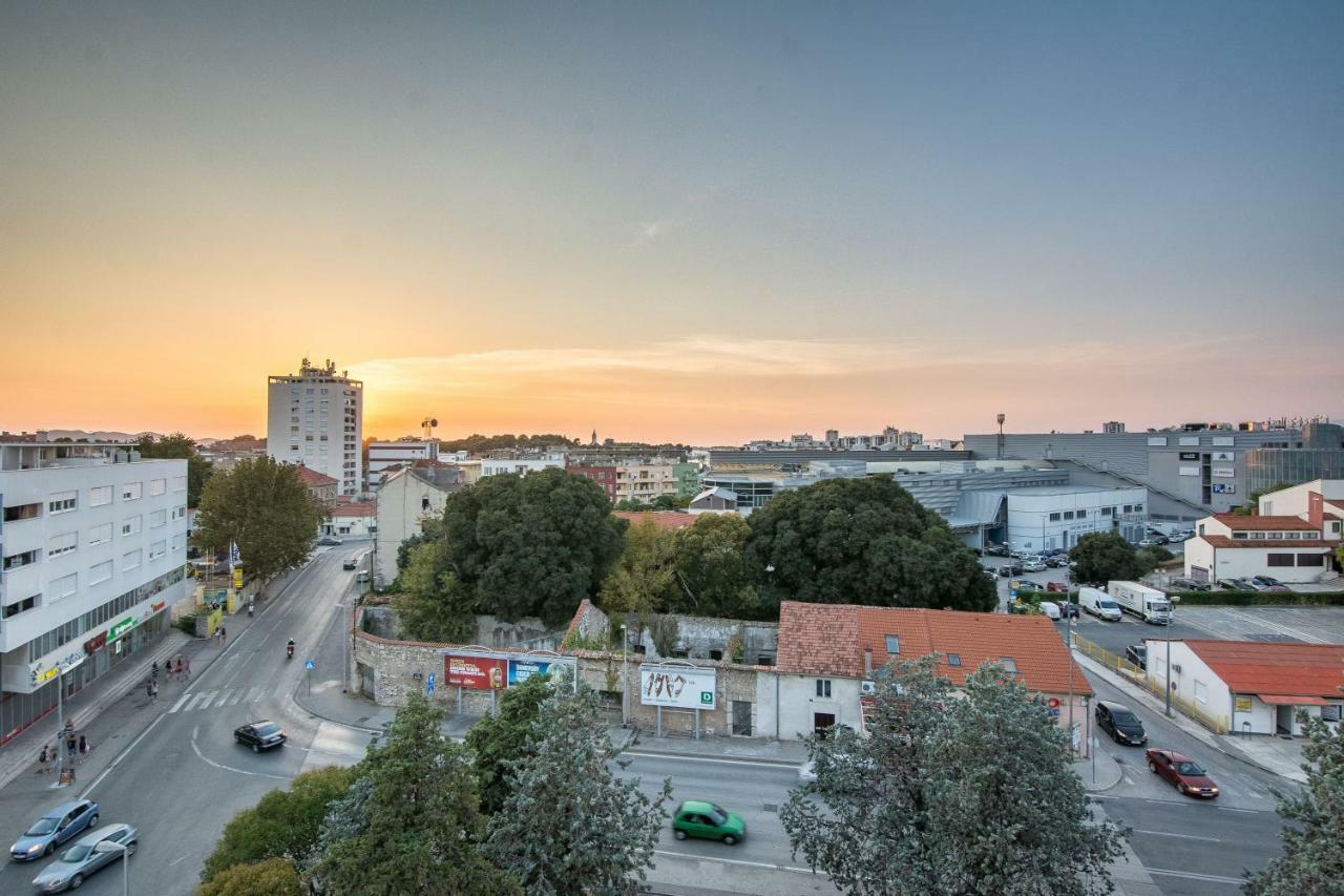 City Colours Apartment Zadar Bagian luar foto