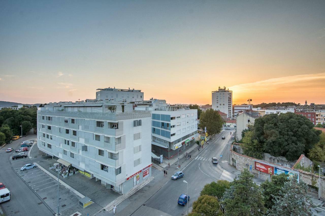 City Colours Apartment Zadar Bagian luar foto